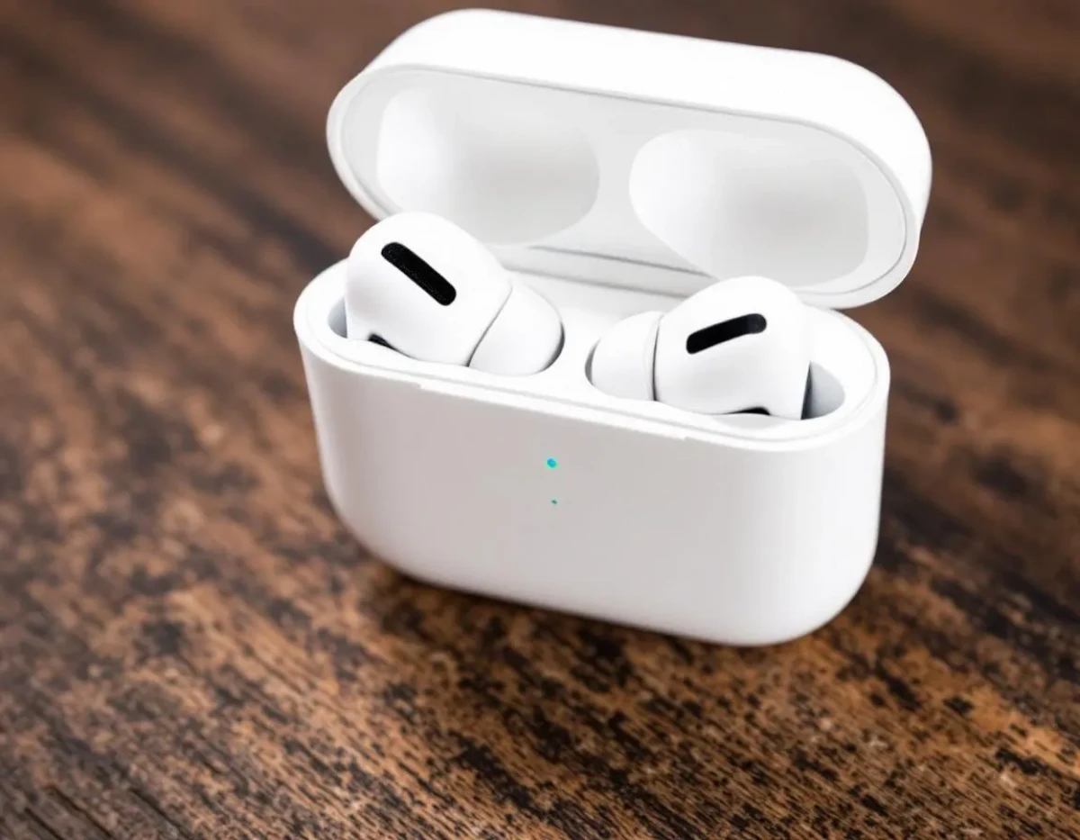 Guide Complet sur le Fonctionnement des AirPods : Technologie et Astuces